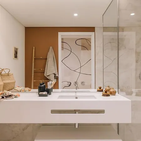 Belmez - 1 Bedroom, Pool And Parking In Arroios リスボン