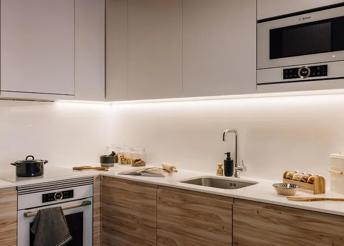 Apartment Belmez - 1 Bedroom, Pool And Parking In Arroios Lissabon