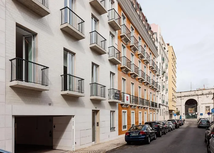 Belmez - 1 Bedroom, Pool And Parking In Arroios דירה